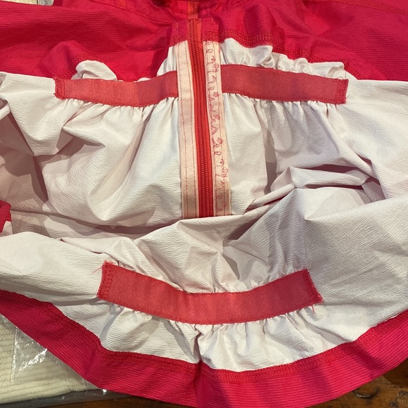 Lululemon hot pink long sleeve hooded cropped zip front  Barbiecore workout - Picture 14 of 14